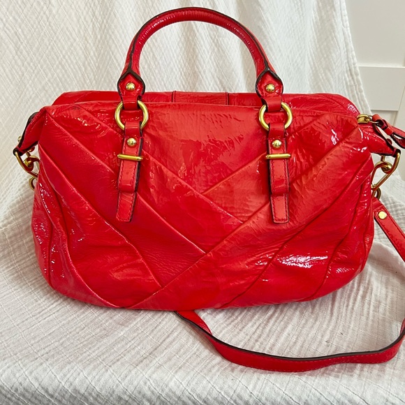 COACH 💓Bright Pink💗 Colored Patent Leather Ruched Handbag/Crossbody - Picture 3 of 6